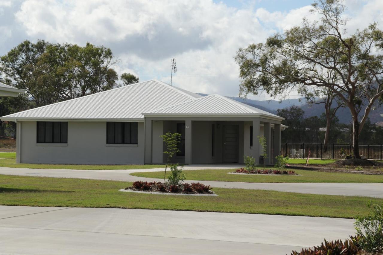 Casa Nostra Motel Rockhampton Exteriör bild