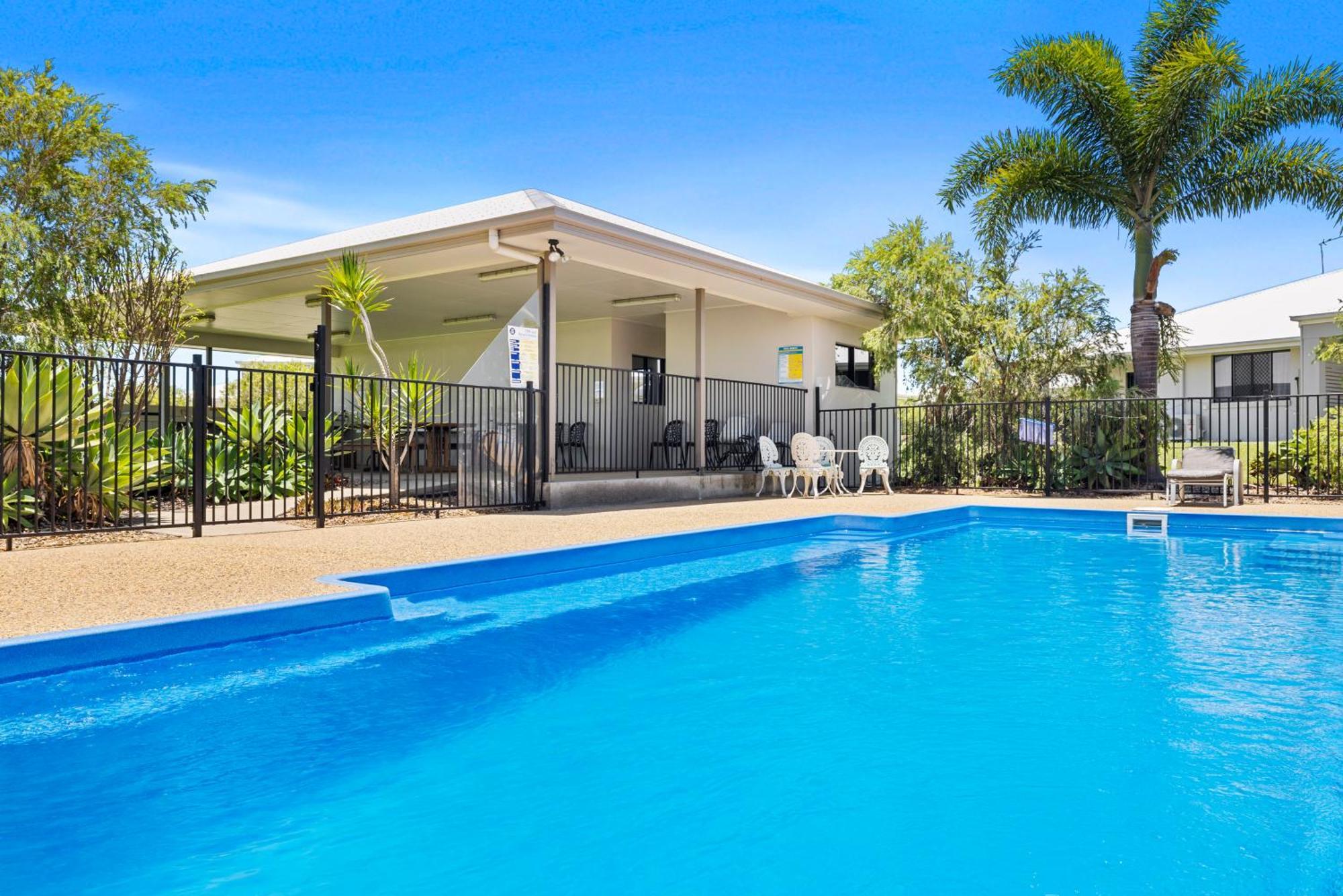Casa Nostra Motel Rockhampton Exteriör bild