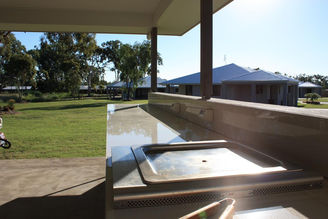 Casa Nostra Motel Rockhampton Exteriör bild