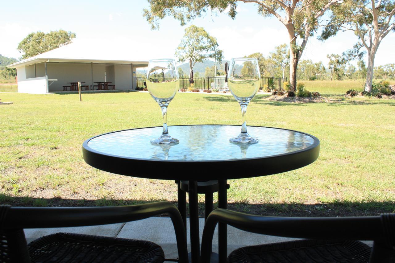 Casa Nostra Motel Rockhampton Exteriör bild